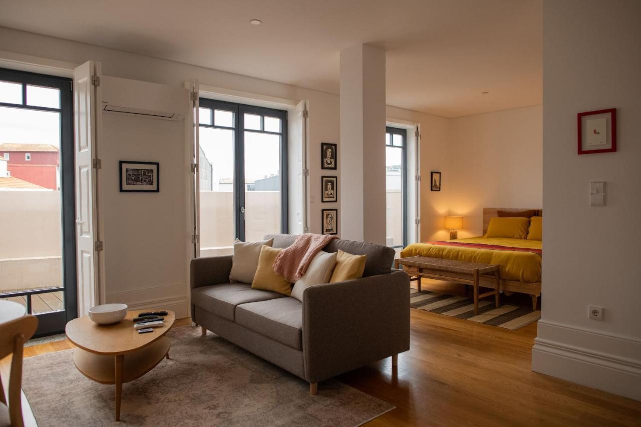 Spacious Studio W/ Balcony & Ac By Lovelystay Porto Exterior foto